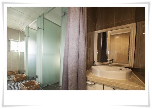 First Guesthouse Пусан Екстериор снимка